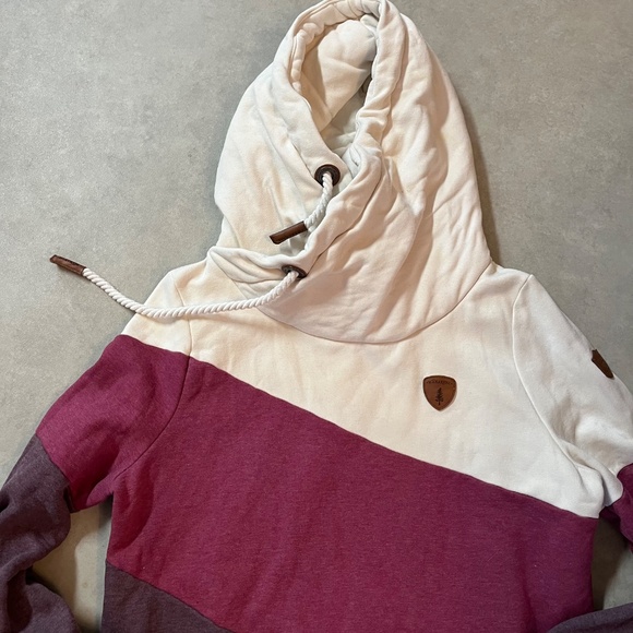 Wanakome Colorblock Women's Sweater. XXL. - Picture 2 of 5